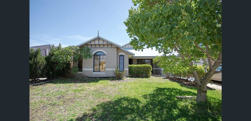 4 AURORA DRIVE ATWELL, WA 6164